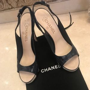CHANEL sling back heels